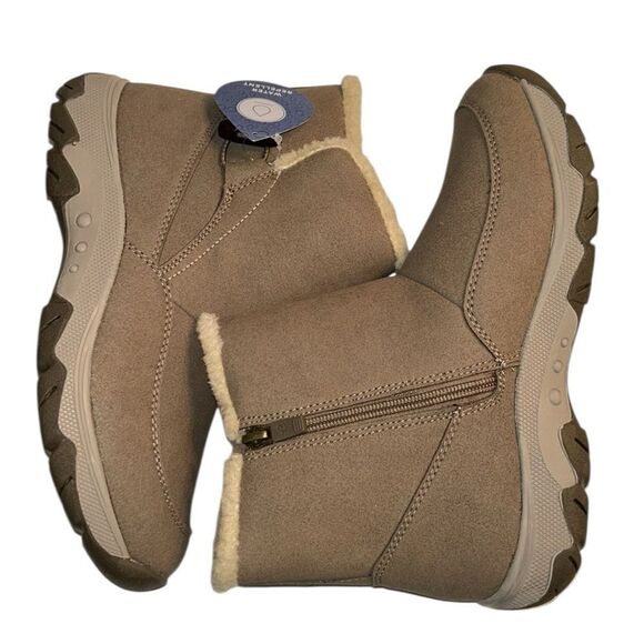 Easy Spirit Tan Ankle Waterproof Boots(Size 8.5M) - Picture 5 of 11